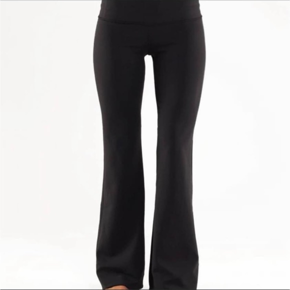 Lulu lemon x3 - Picture 1 of 4